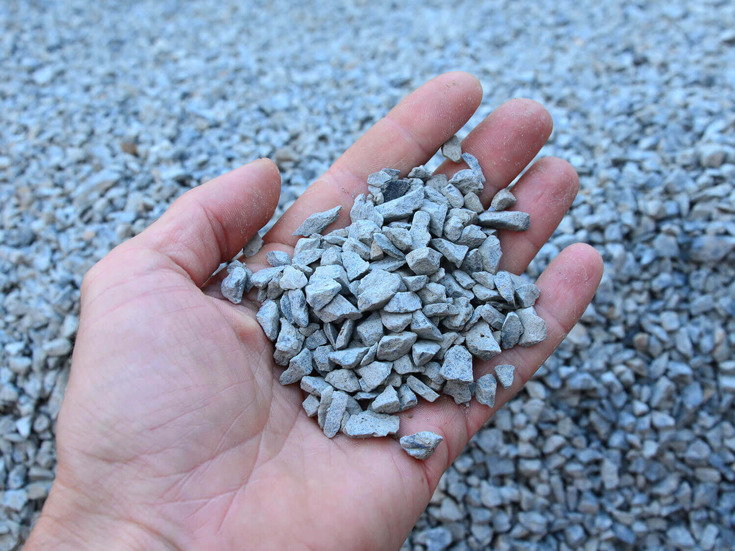 BLOG IMAGE Crushed Stone vs. Gravel Understanding the Differences and Uses